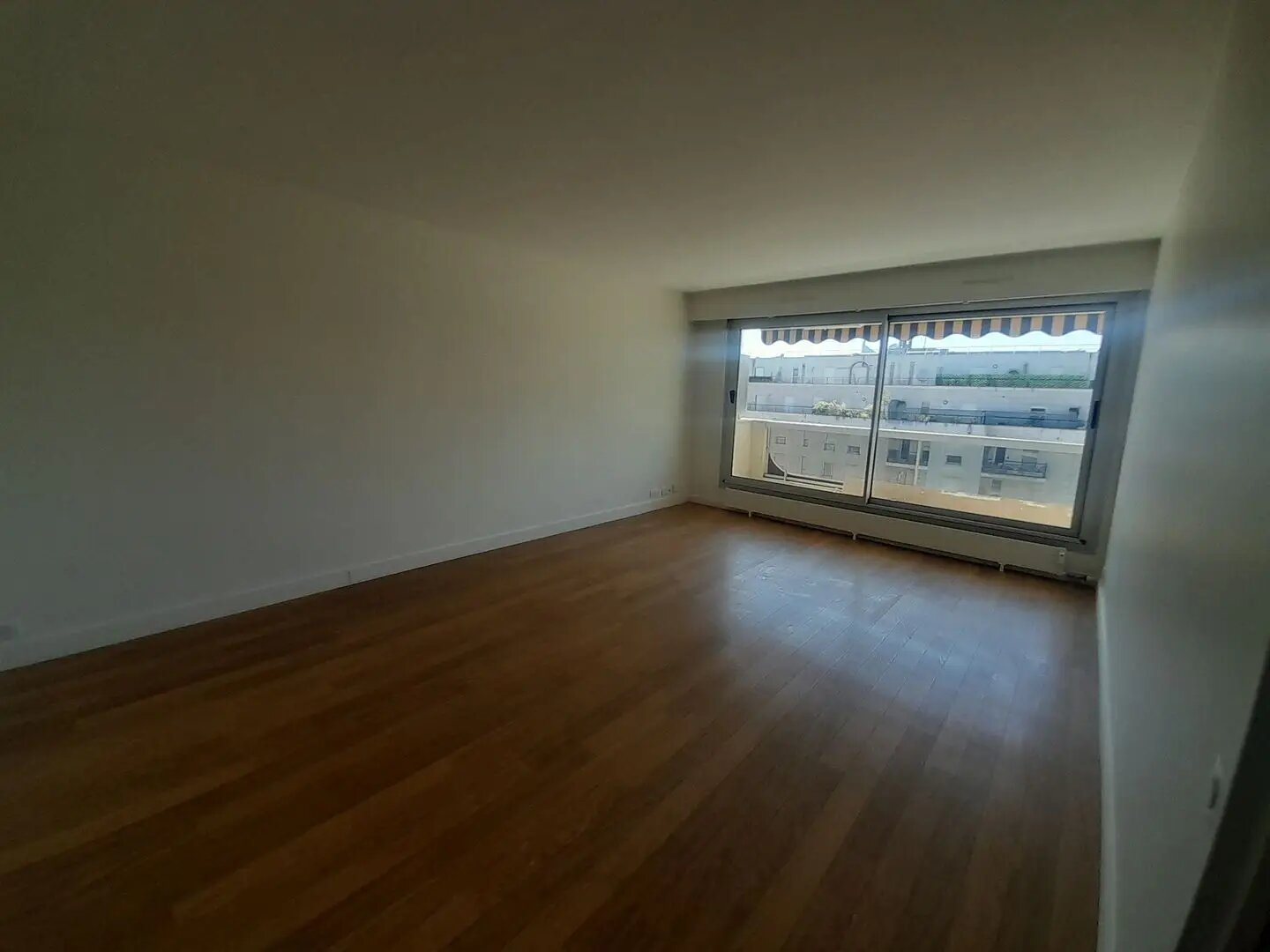 Appartement à louer, 62m², Courbevoie