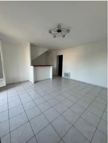 Appartement à louer, 37m², Pontcarré