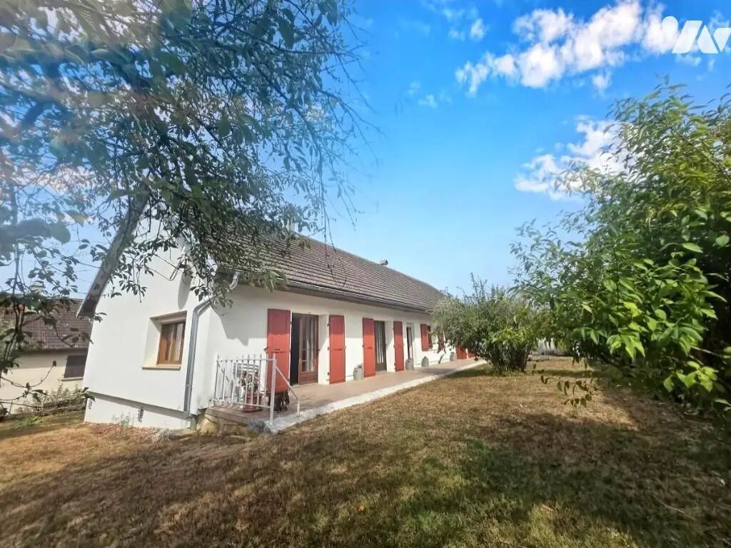Maison à vendre, 137m², Macornay
