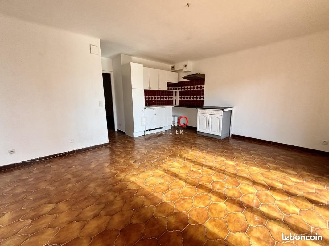 Appartement à louer, 71m², Port-Vendres