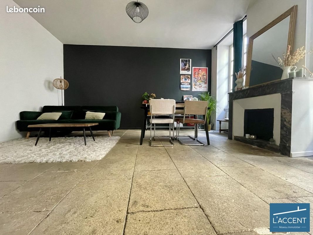 Appartement à louer, 68m², Nîmes