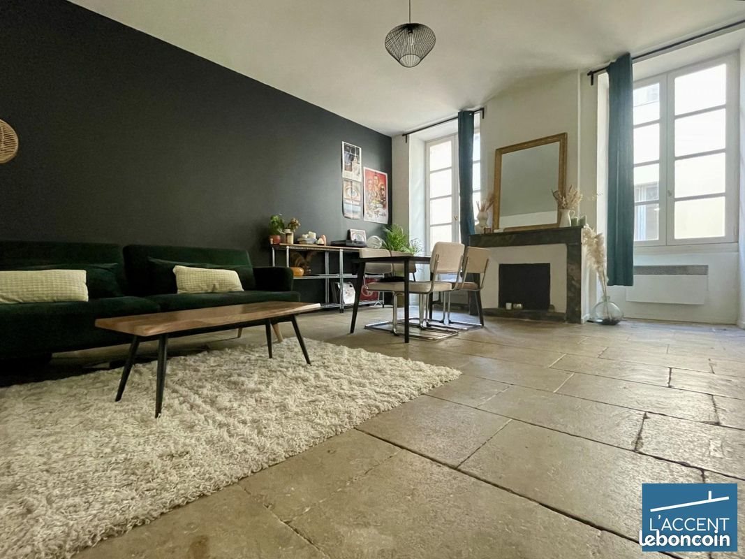 Appartement à louer, 68m², Nîmes