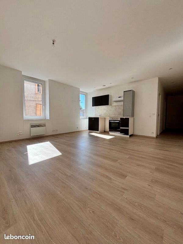 Appartement à louer, 73m², Belleville