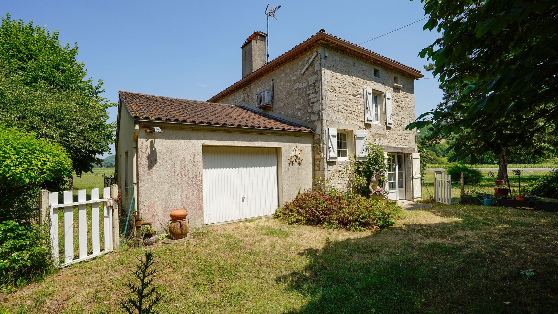 Maison à vendre, 100m², Montcuq-en-Quercy-Blanc