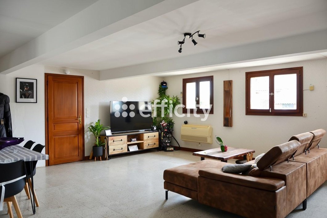 Maison à vendre, 240m², Buysscheure