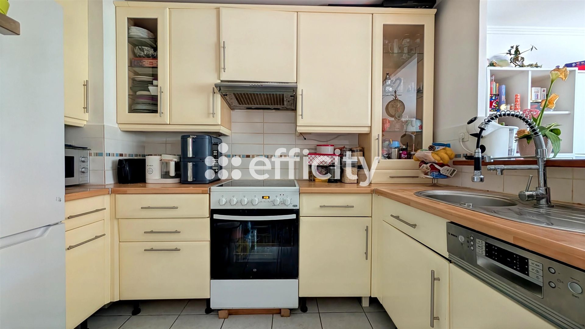 Appartement à vendre, 66m², Emerainville