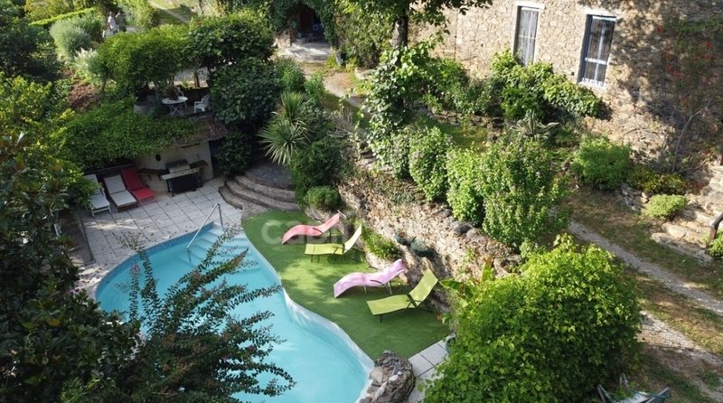 Maison à vendre, 390m², Vieillevie