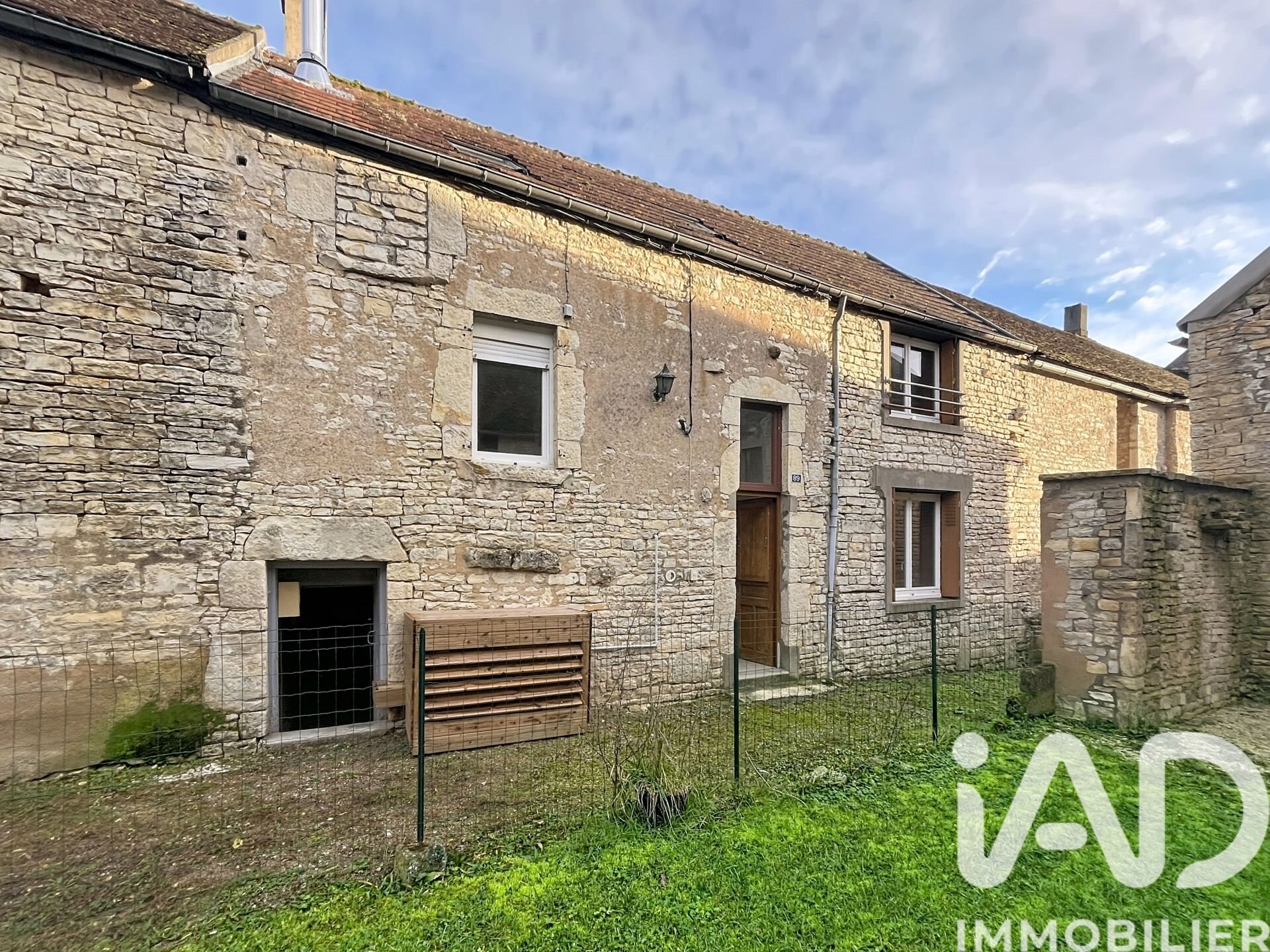 Maison à vendre, 71m², Vermenton