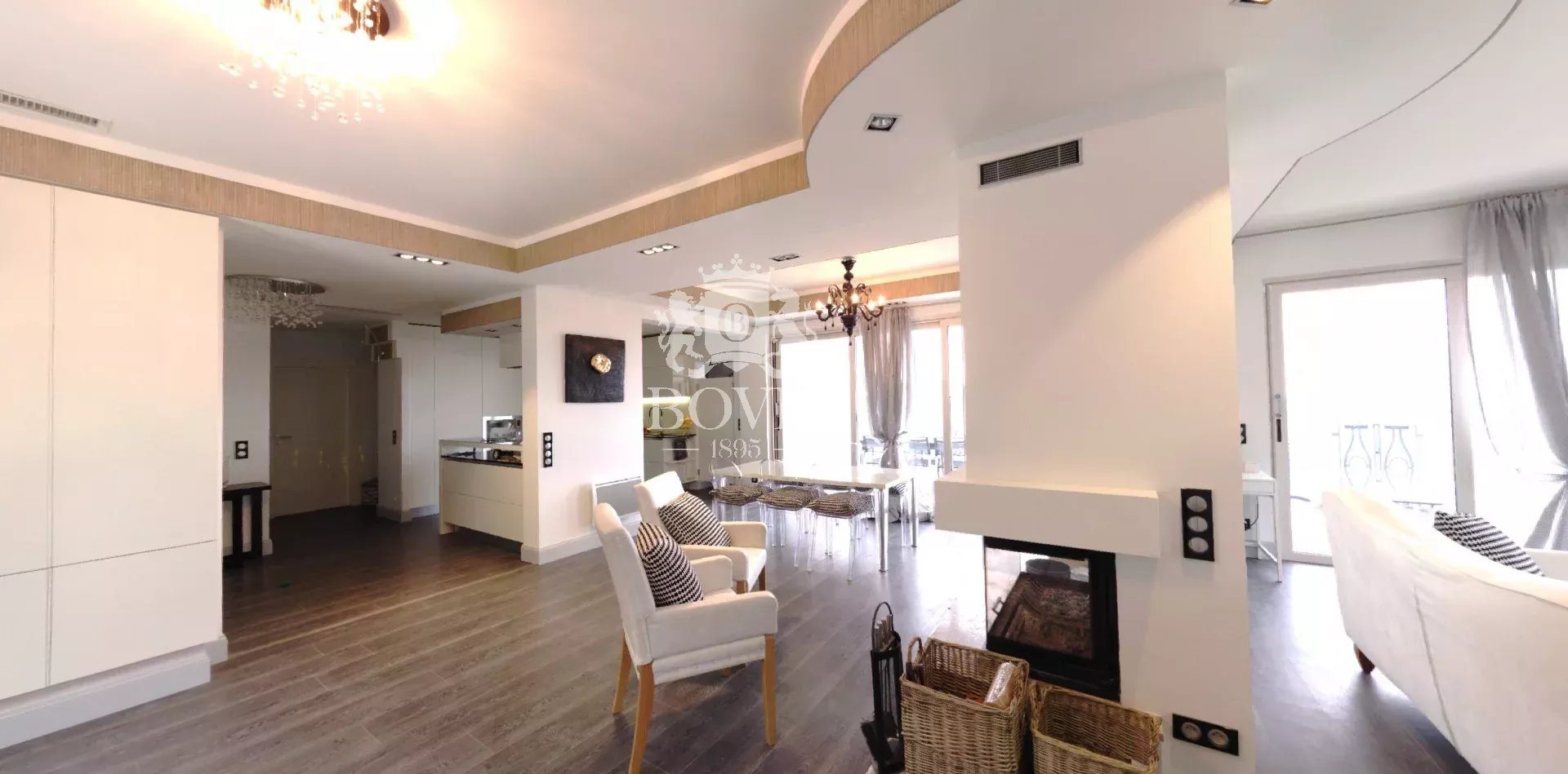 Maison à vendre, 362m², Gattières