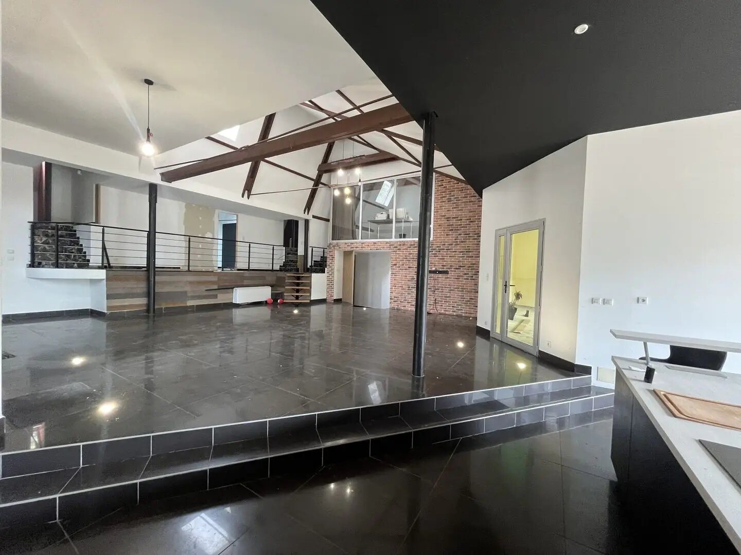 Maison à vendre, 337m², Chambost-Longessaigne