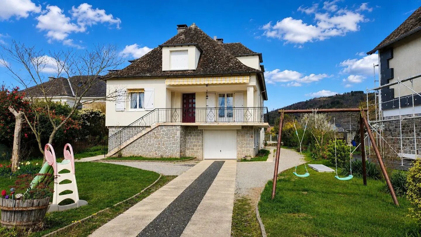 Maison à louer, 233m², Argentat