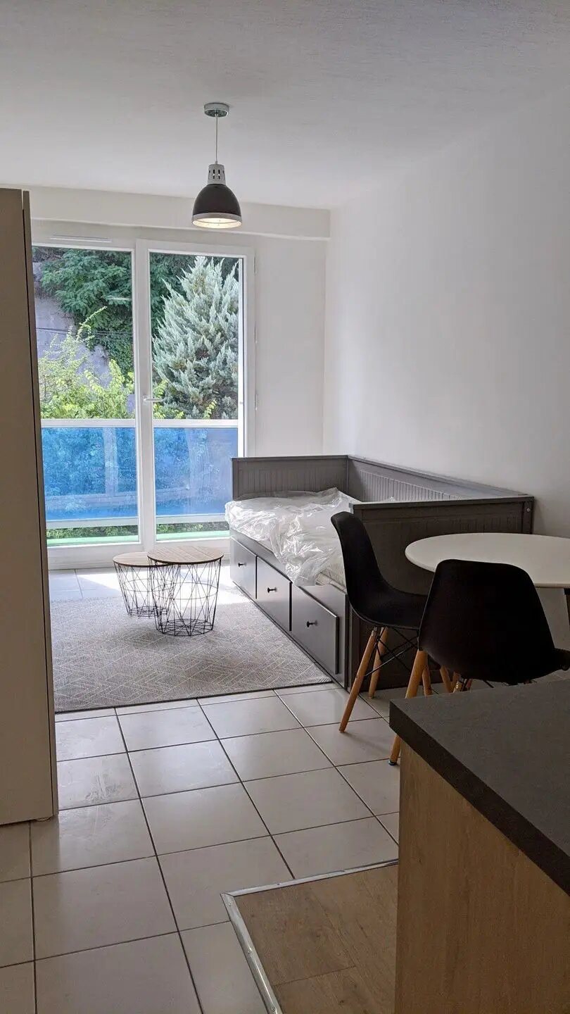 Appartement à louer, 17m², Nice