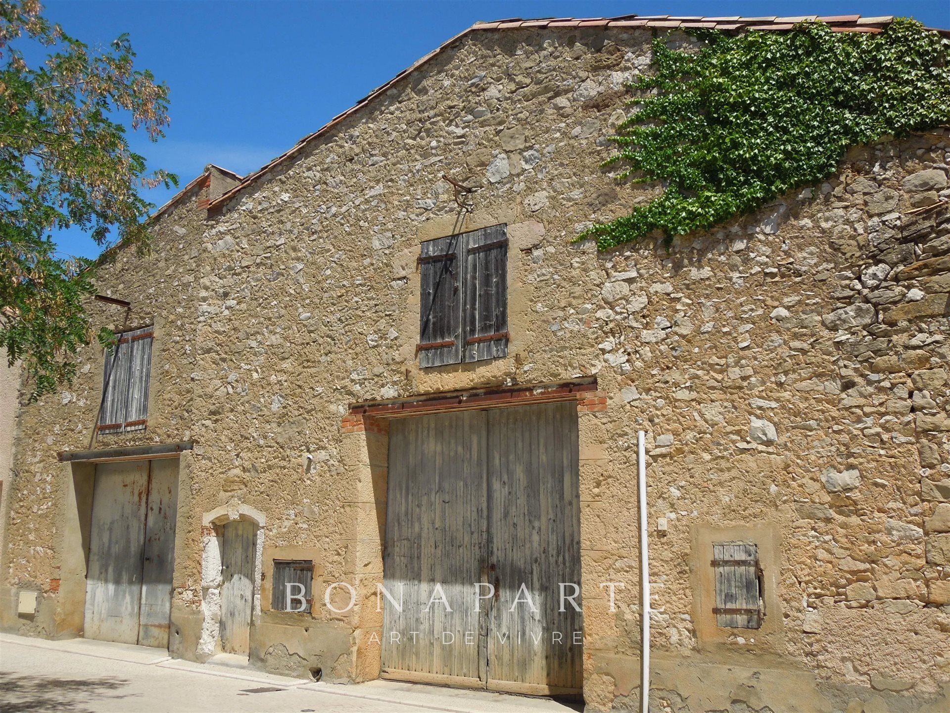 Maison à vendre, 375m², Assignan