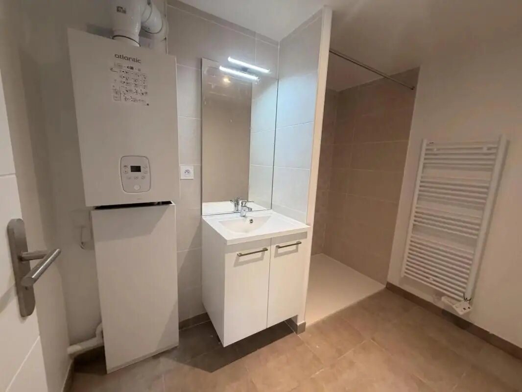 Appartement à louer, 45m², La Tour-de-Salvagny