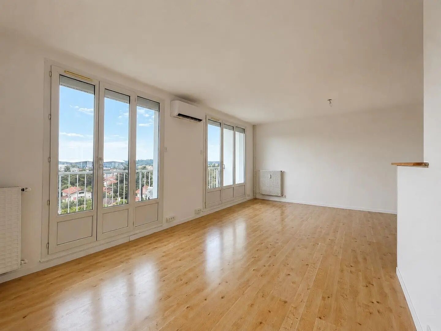 Appartement à vendre, 75m², Décines-Charpieu