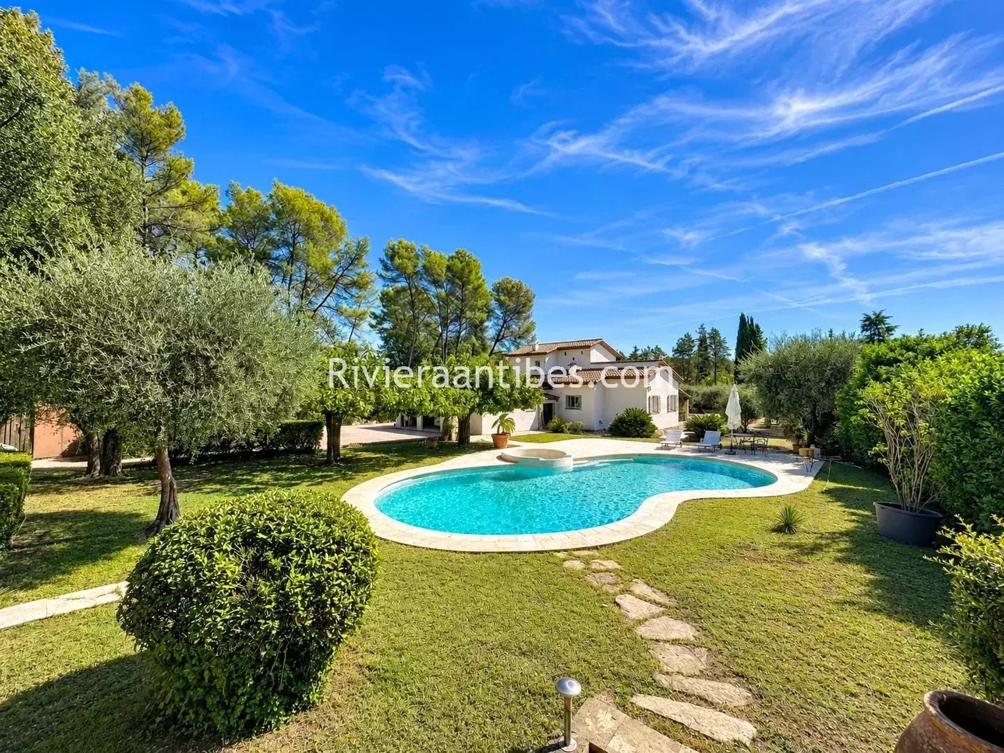 Maison à vendre, 133m², Mouans-Sartoux