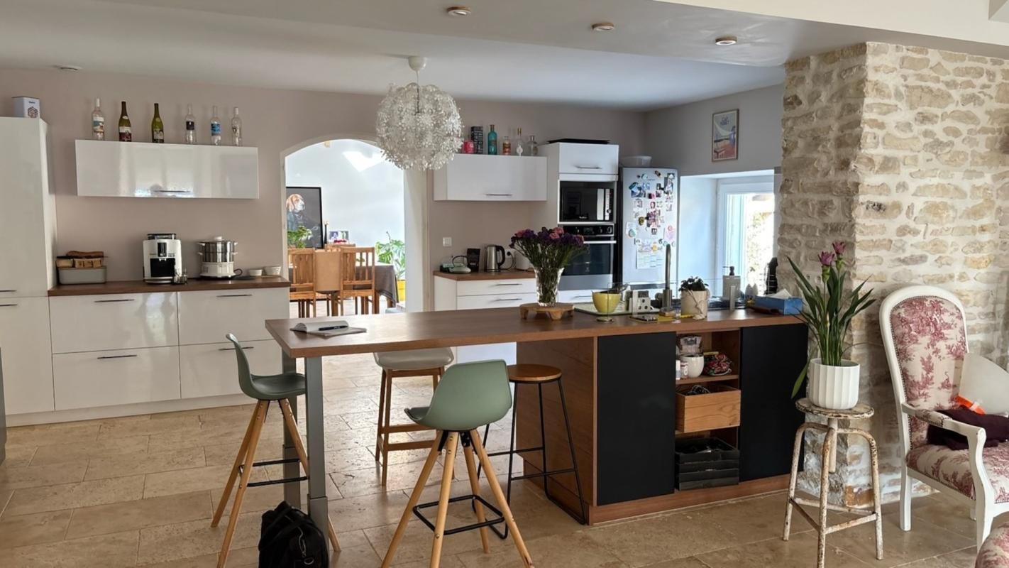 Maison à vendre, 376m², Champigny en Rochereau
