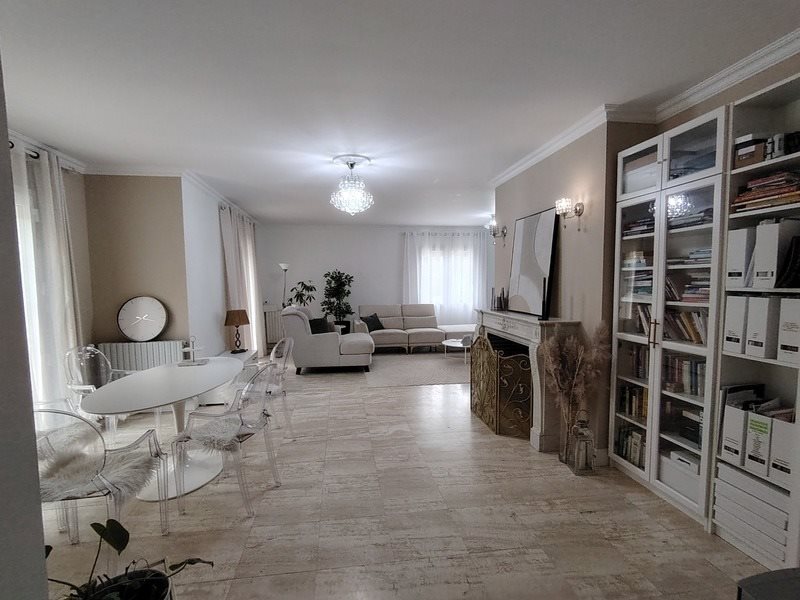 Maison à vendre, 284m², Neuville-de-Poitou