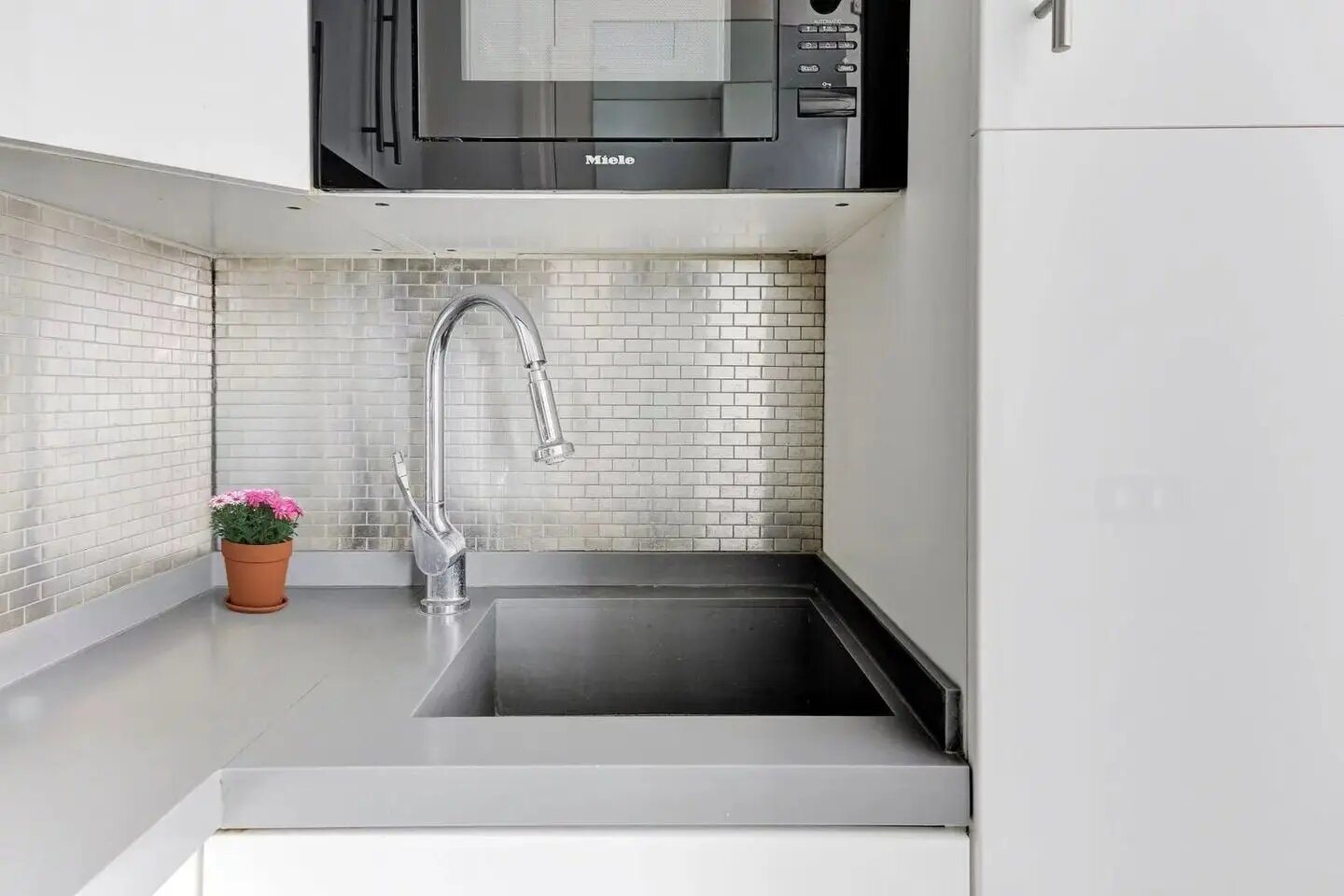 Appartement à louer, 24m², Paris 8ème