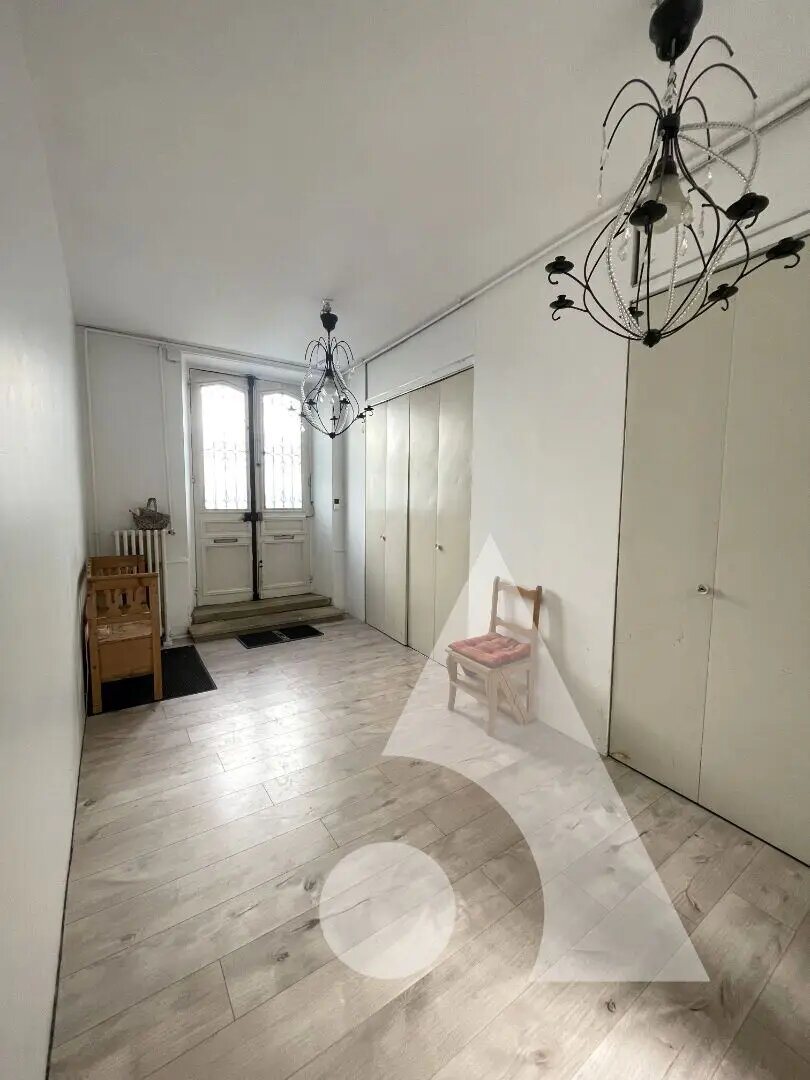 Maison à vendre, 203m², Crépy-en-Valois