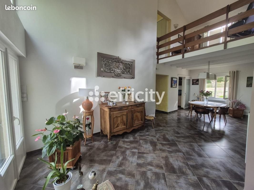 Maison à vendre, 174m², Confolens