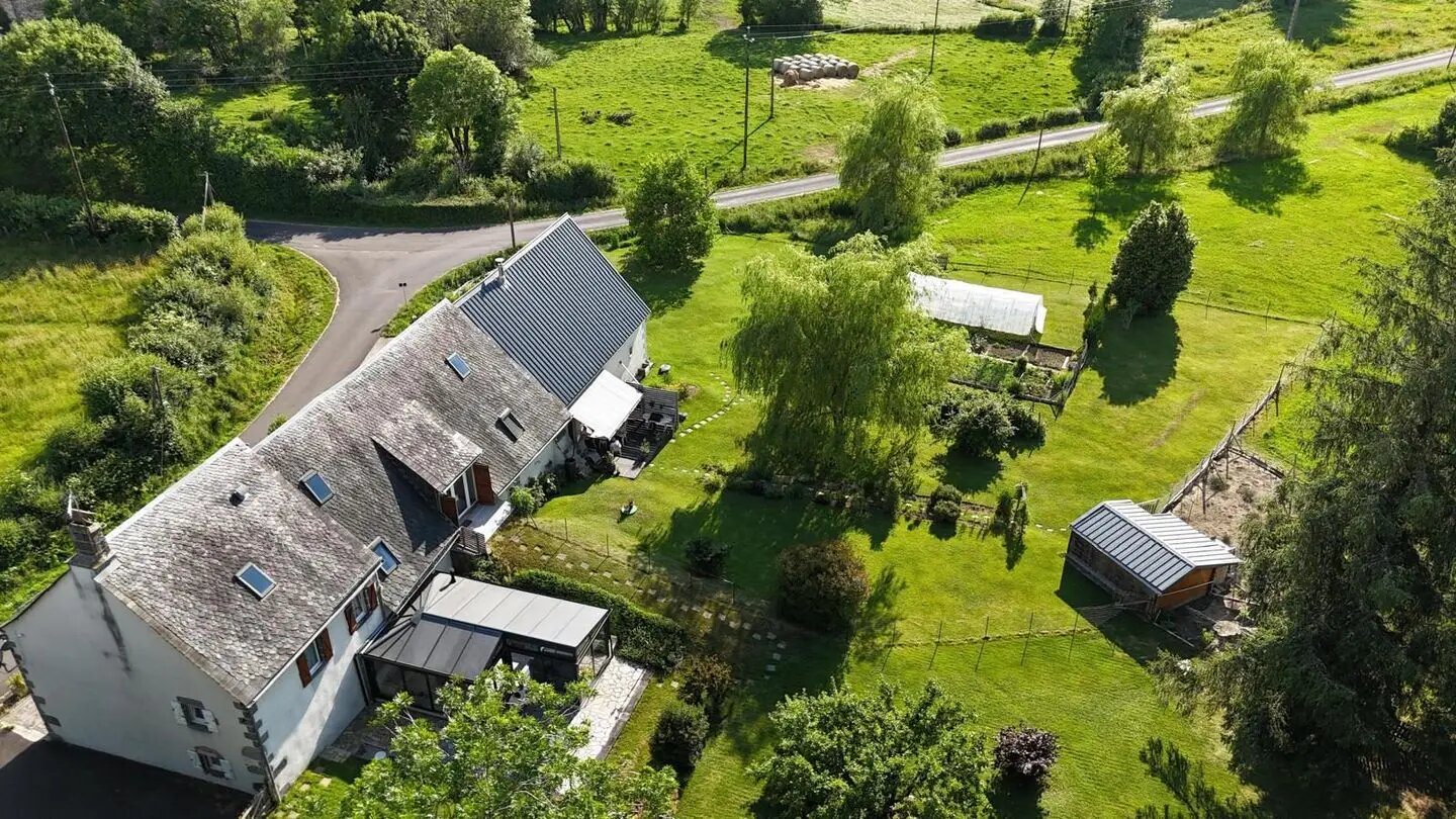 Maison à vendre, 324m², Saint-Sauves-d'Auvergne