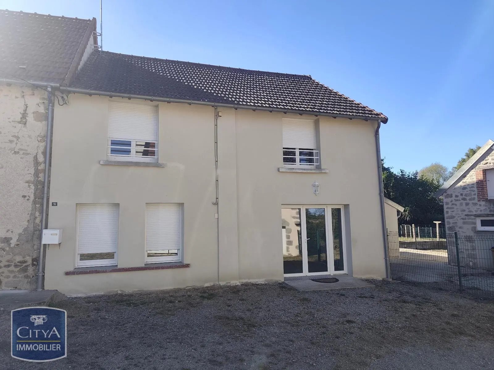 Maison à louer, 95m², Anzême
