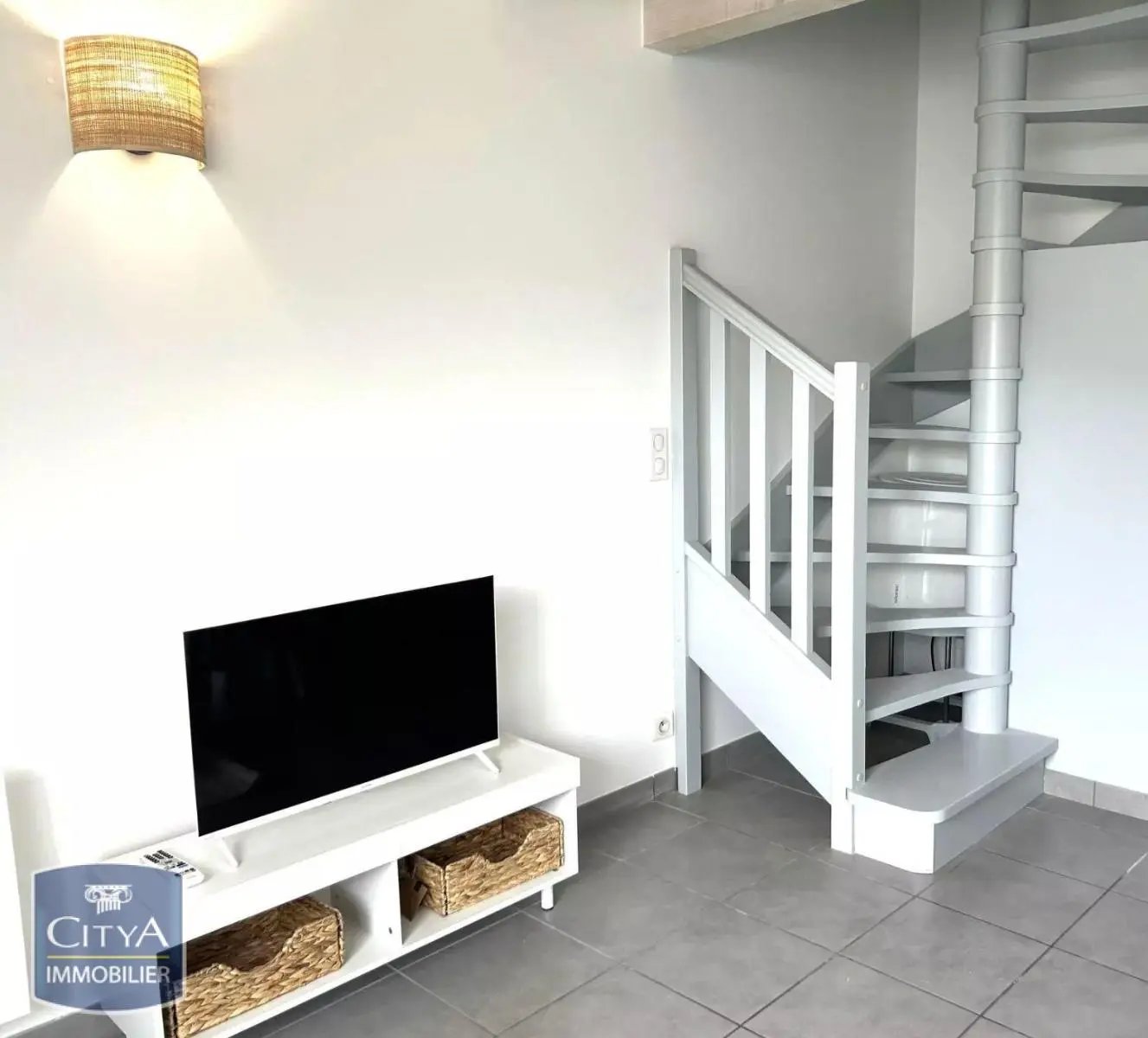 Appartement à louer, 1m², La Rochelle
