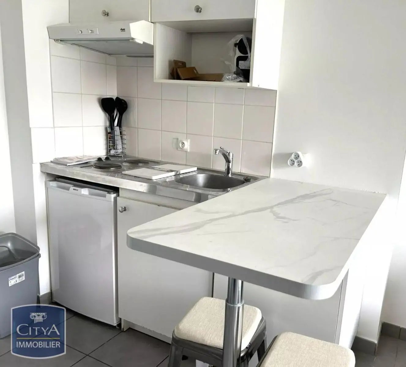 Appartement à louer, 1m², La Rochelle