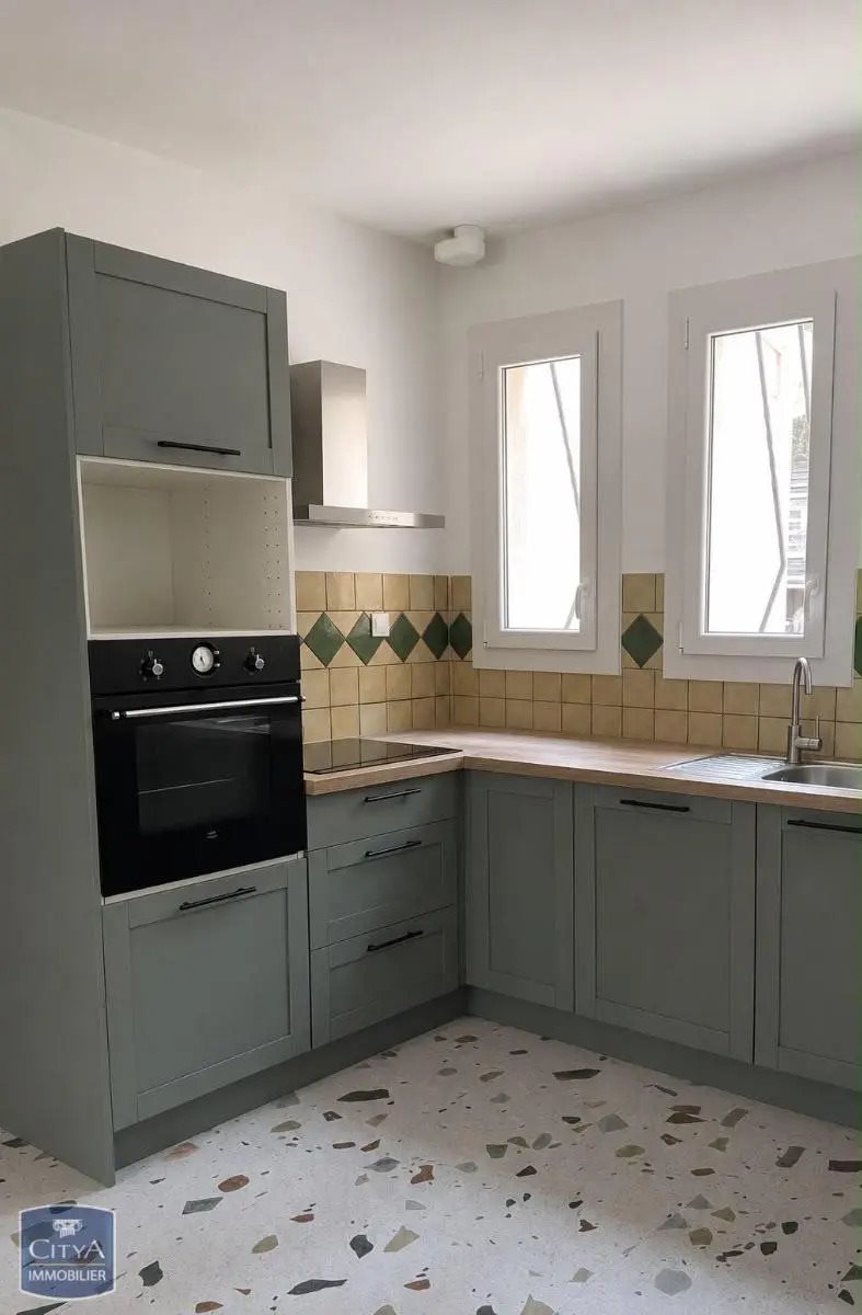 Appartement à louer, 96m², Fuveau