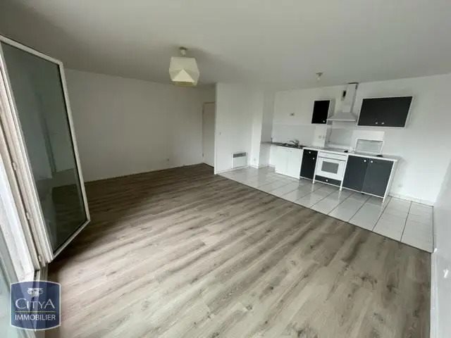 Appartement à louer, 68m², Loos