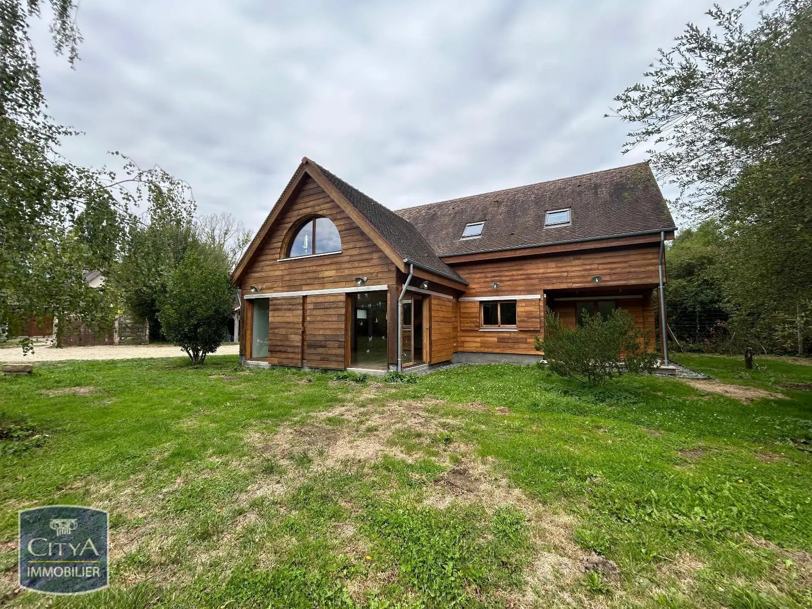 Maison à louer, 152m², Hermeray