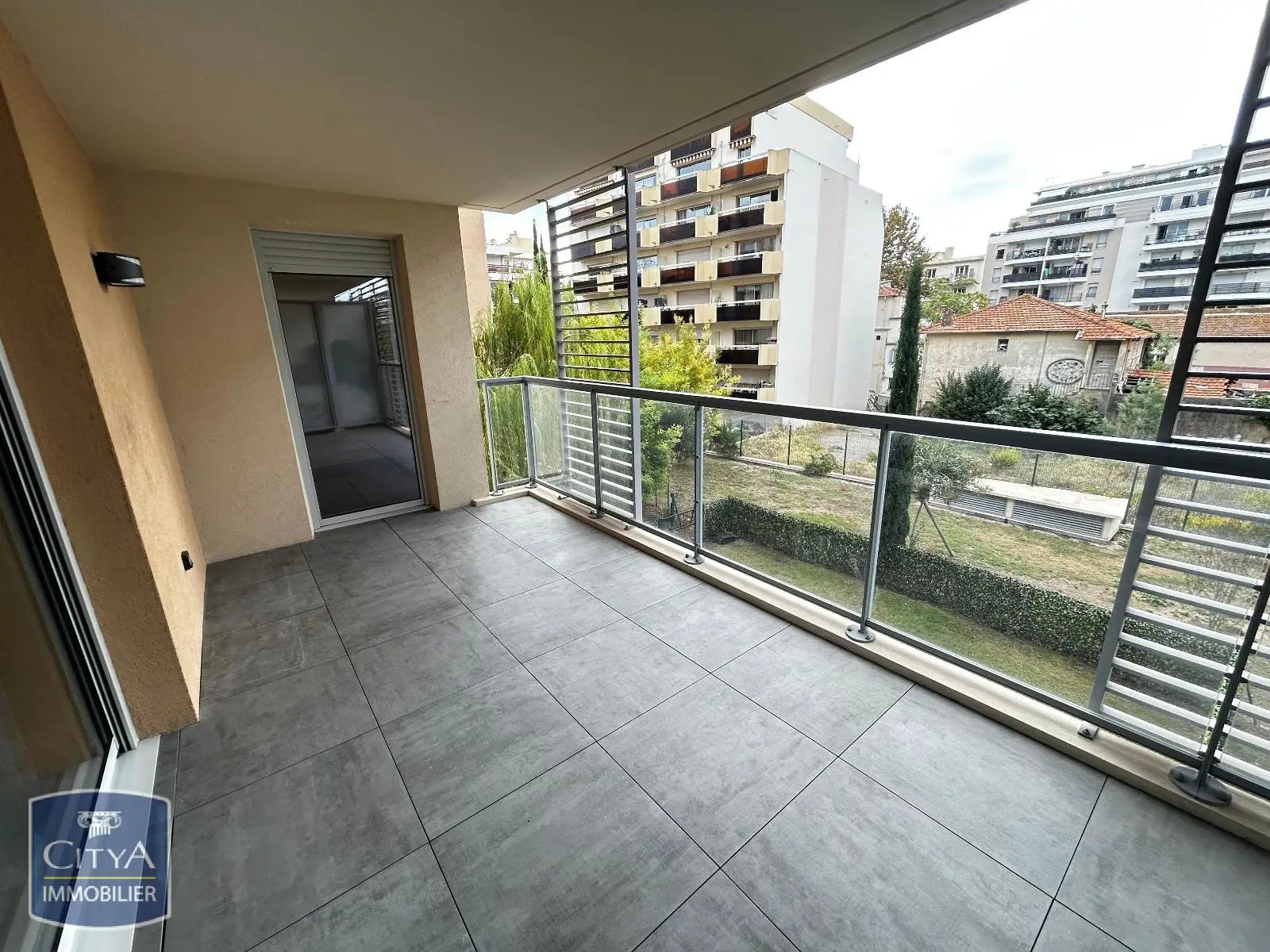 Appartement à louer, 59m², Antibes