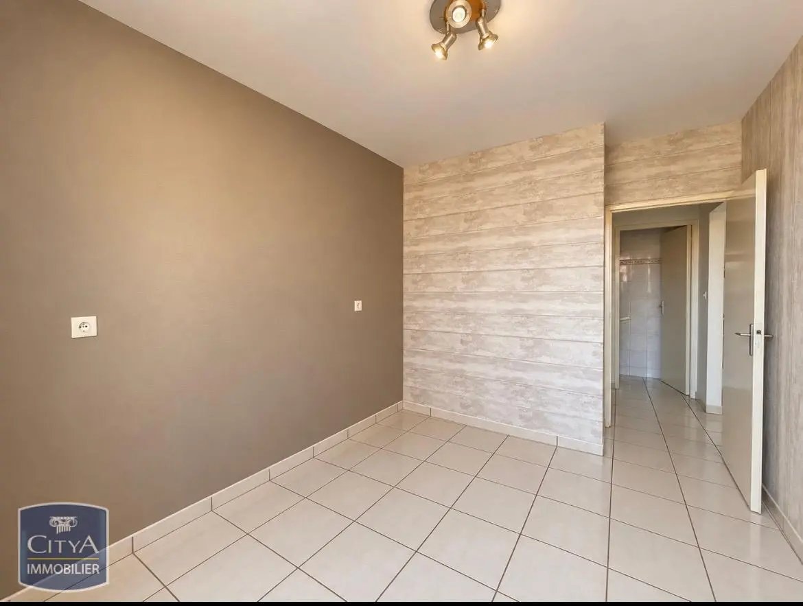 Appartement à louer, 84m², L'Horme