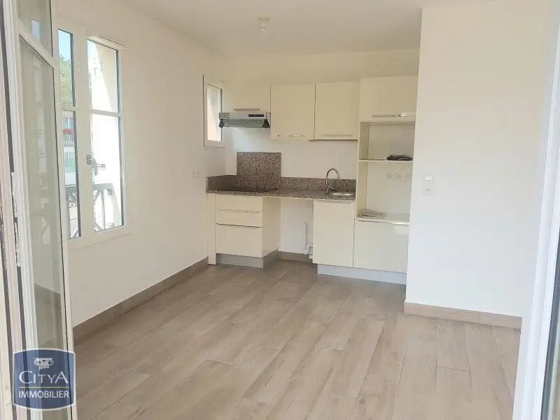 Appartement à louer, 56m², Buc