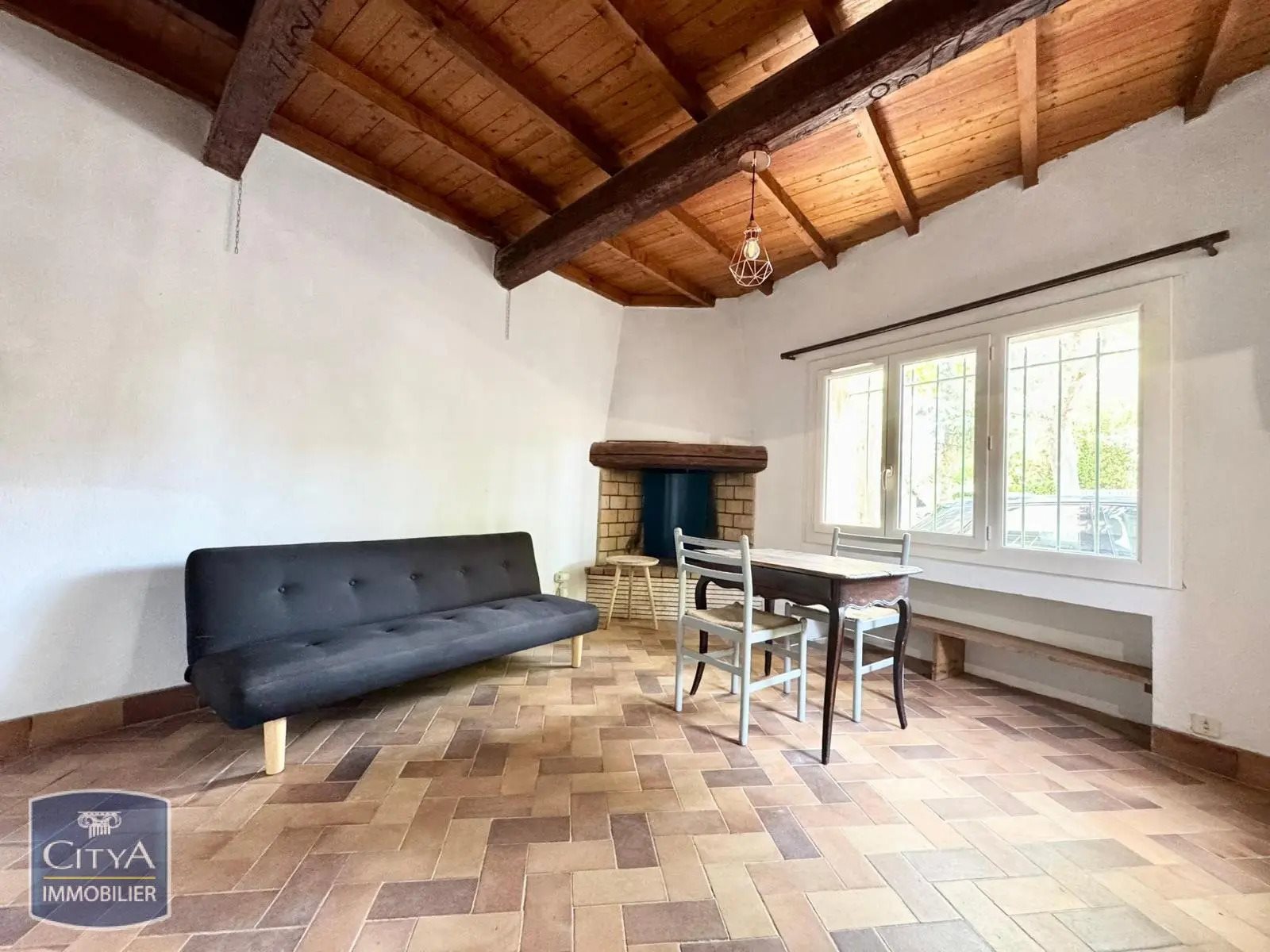 Appartement à louer, 35m², Nîmes