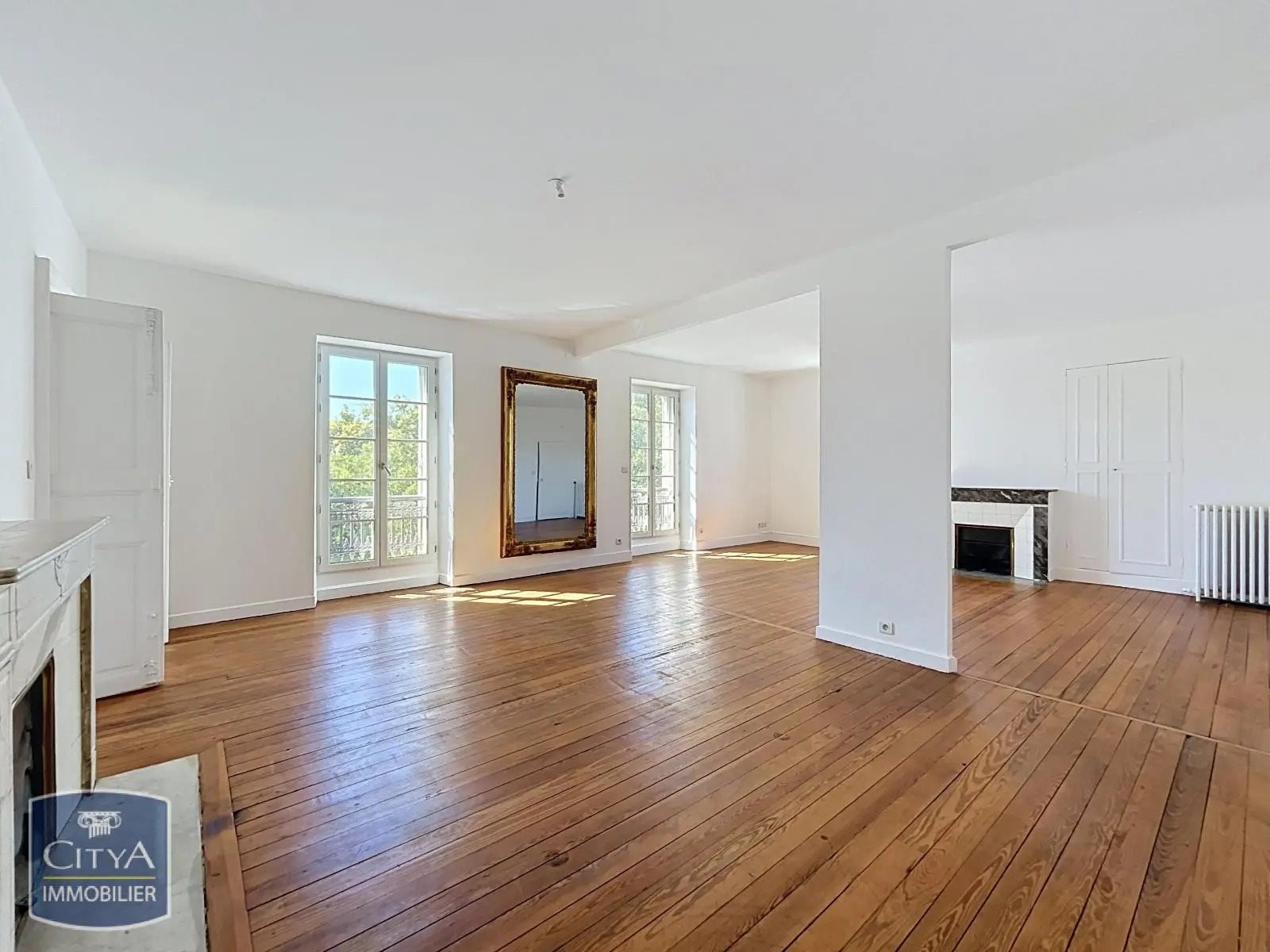 Appartement à louer, 190m², Nîmes