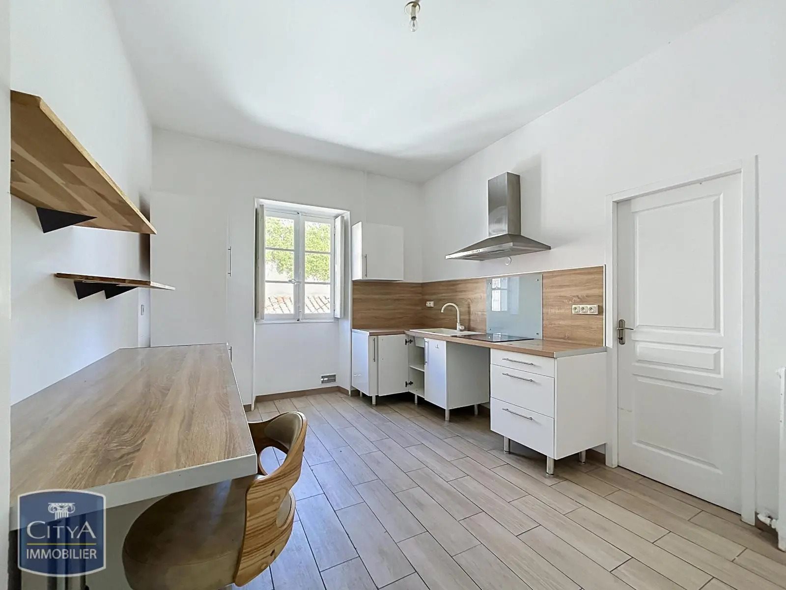 Appartement à louer, 190m², Nîmes