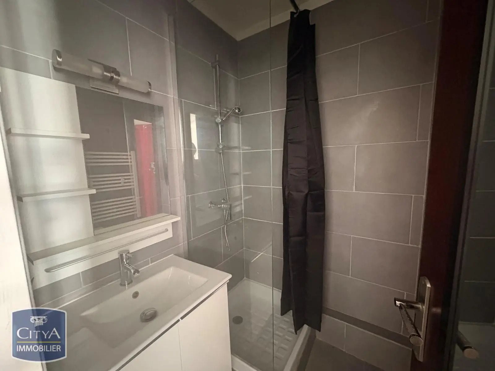 Appartement à louer, 34m², Istres