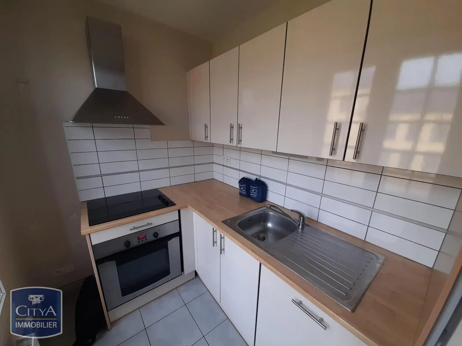 Appartement à louer, 75m², Sedan