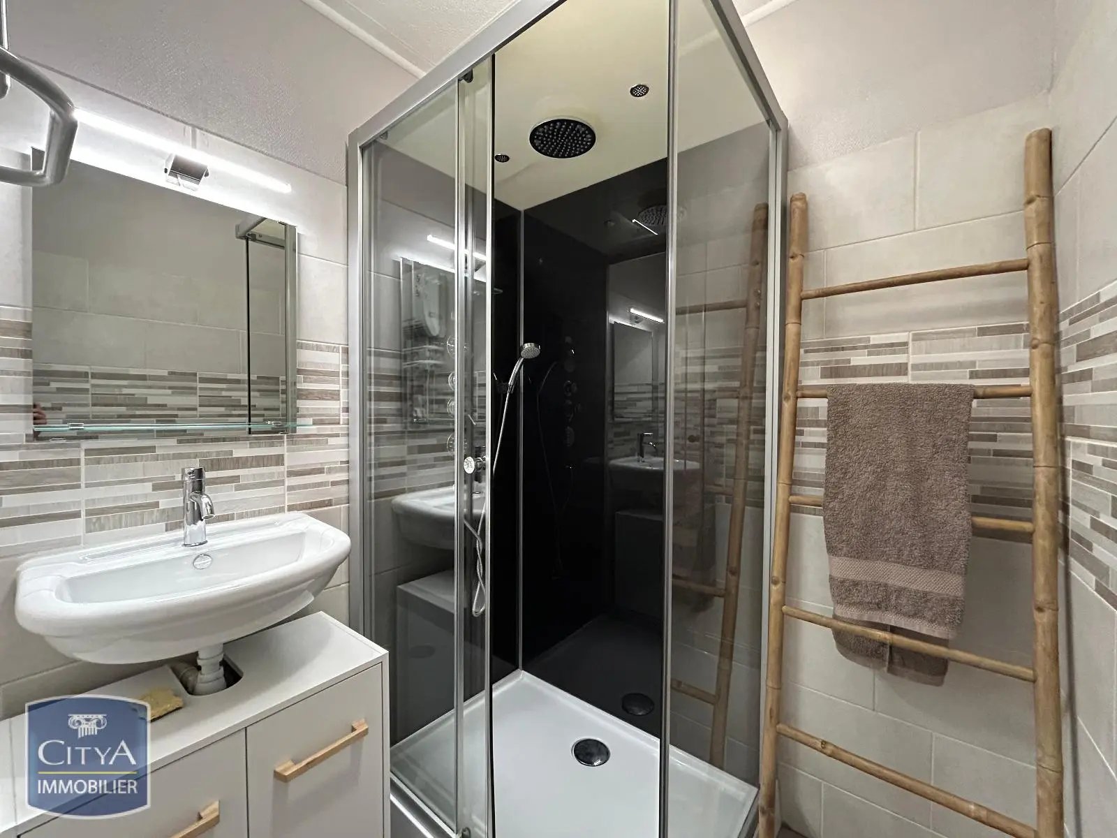 Appartement à louer, 42m², Oyonnax