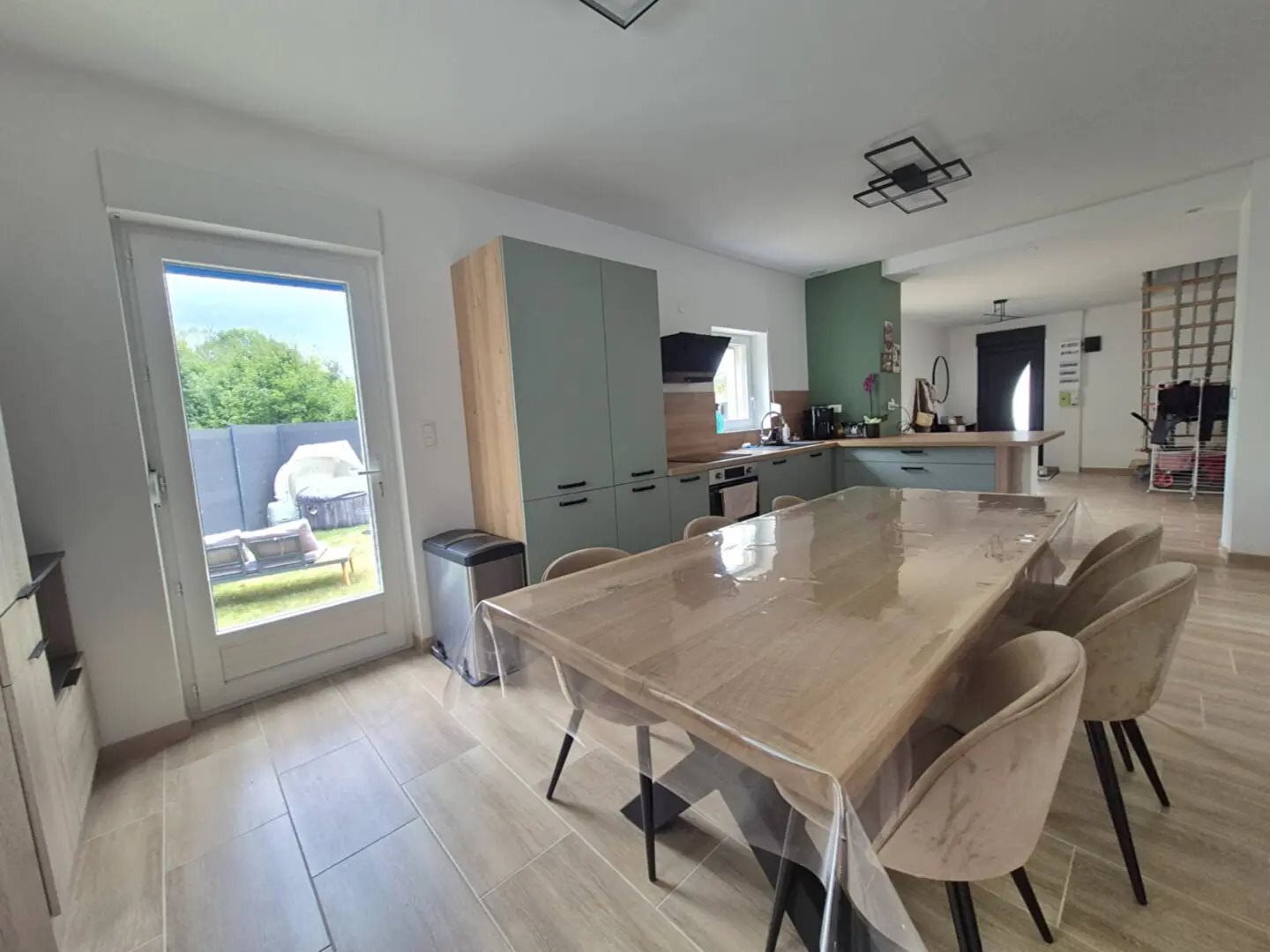 Maison à vendre, 125m², Estrun