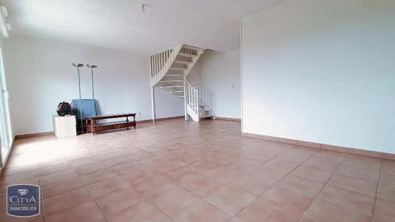 Maison à louer, 71m², Lavalette