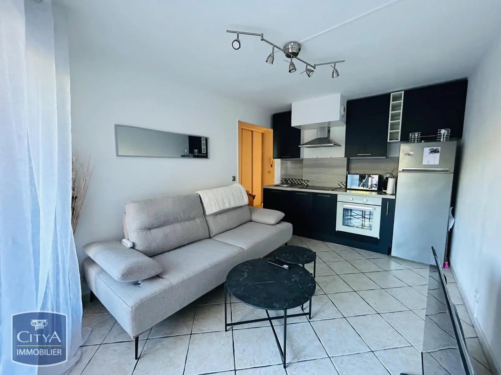 Appartement à louer, 27m², Grasse