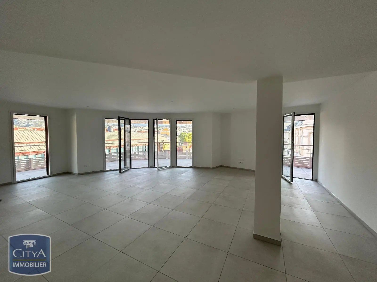 Appartement à louer, 92m², Nice