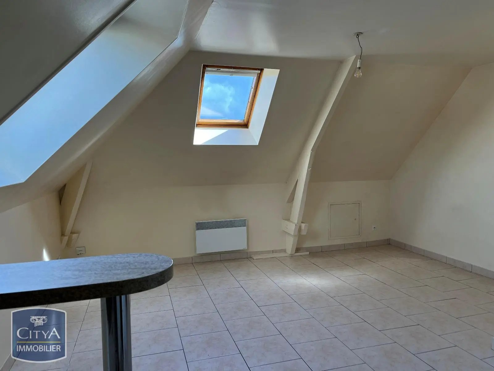 Appartement à louer, 34m², La Fère