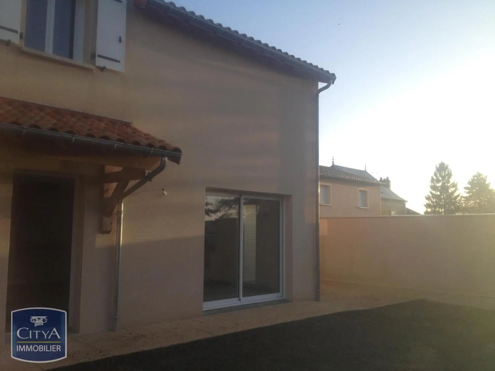 Maison à louer, 80m², Cissé