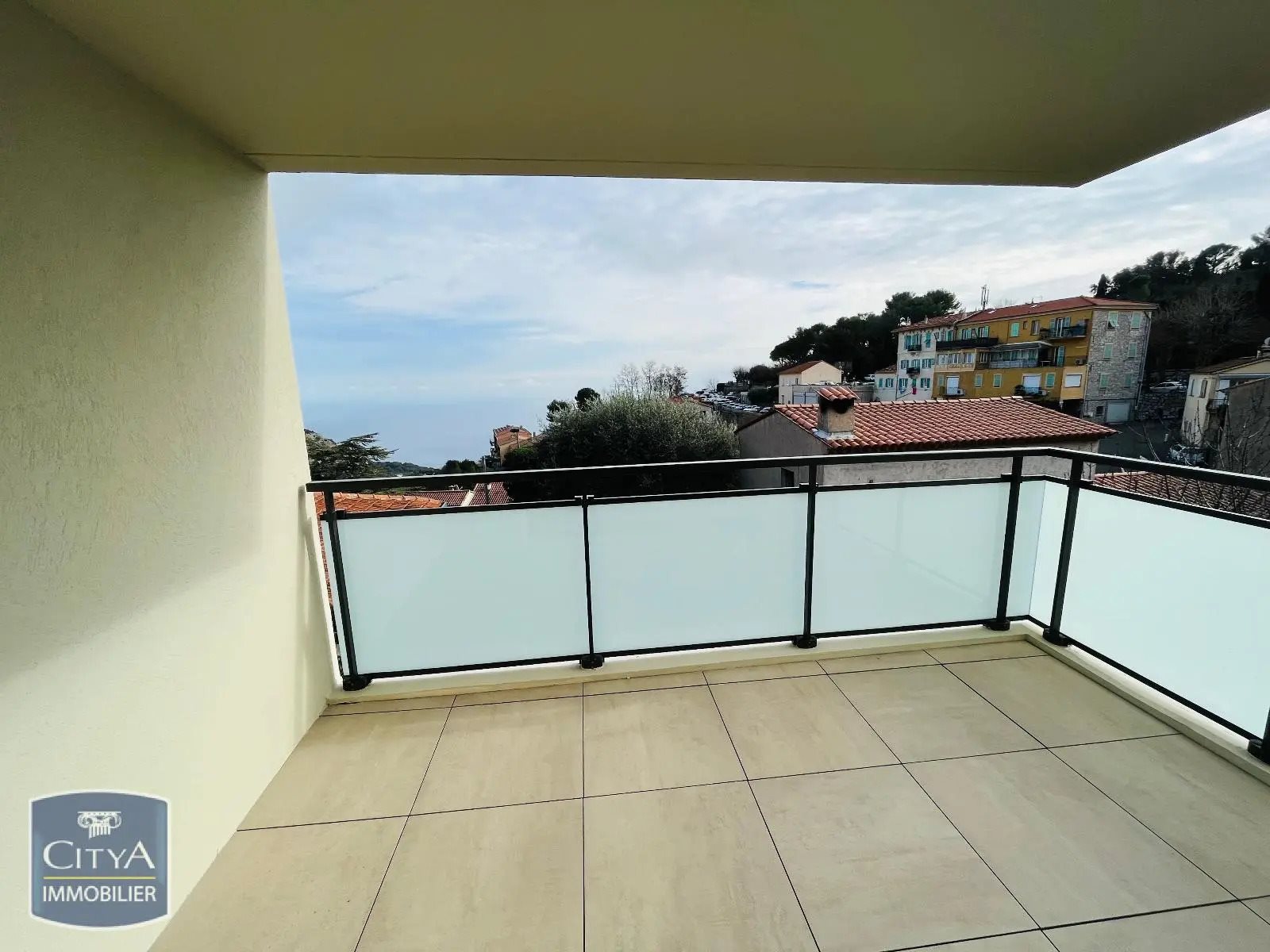 Appartement à louer, 79m², La Turbie