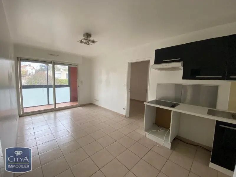 Appartement à louer, 33m², Marseille 12ème