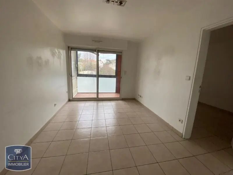 Appartement à louer, 33m², Marseille 12ème
